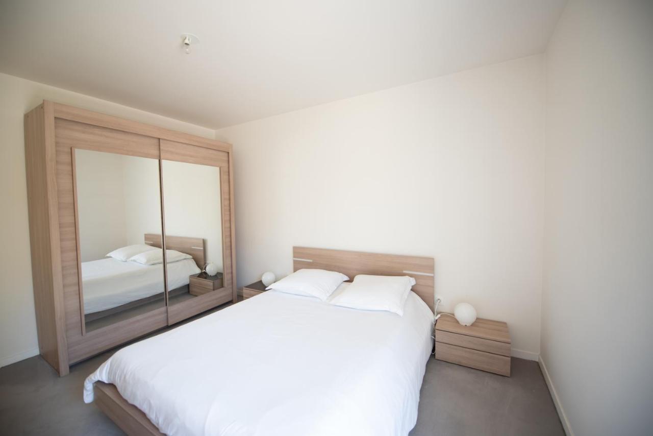 Appartements De 2 Ou 3 Chambres A 40 Minutes De Paris Courcouronnes Exteriör bild