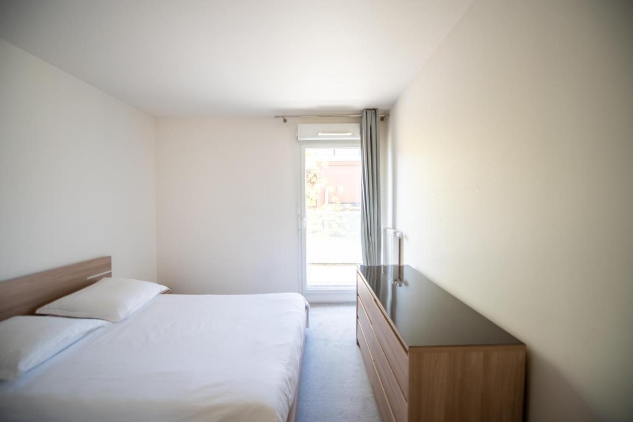 Appartements De 2 Ou 3 Chambres A 40 Minutes De Paris Courcouronnes Exteriör bild