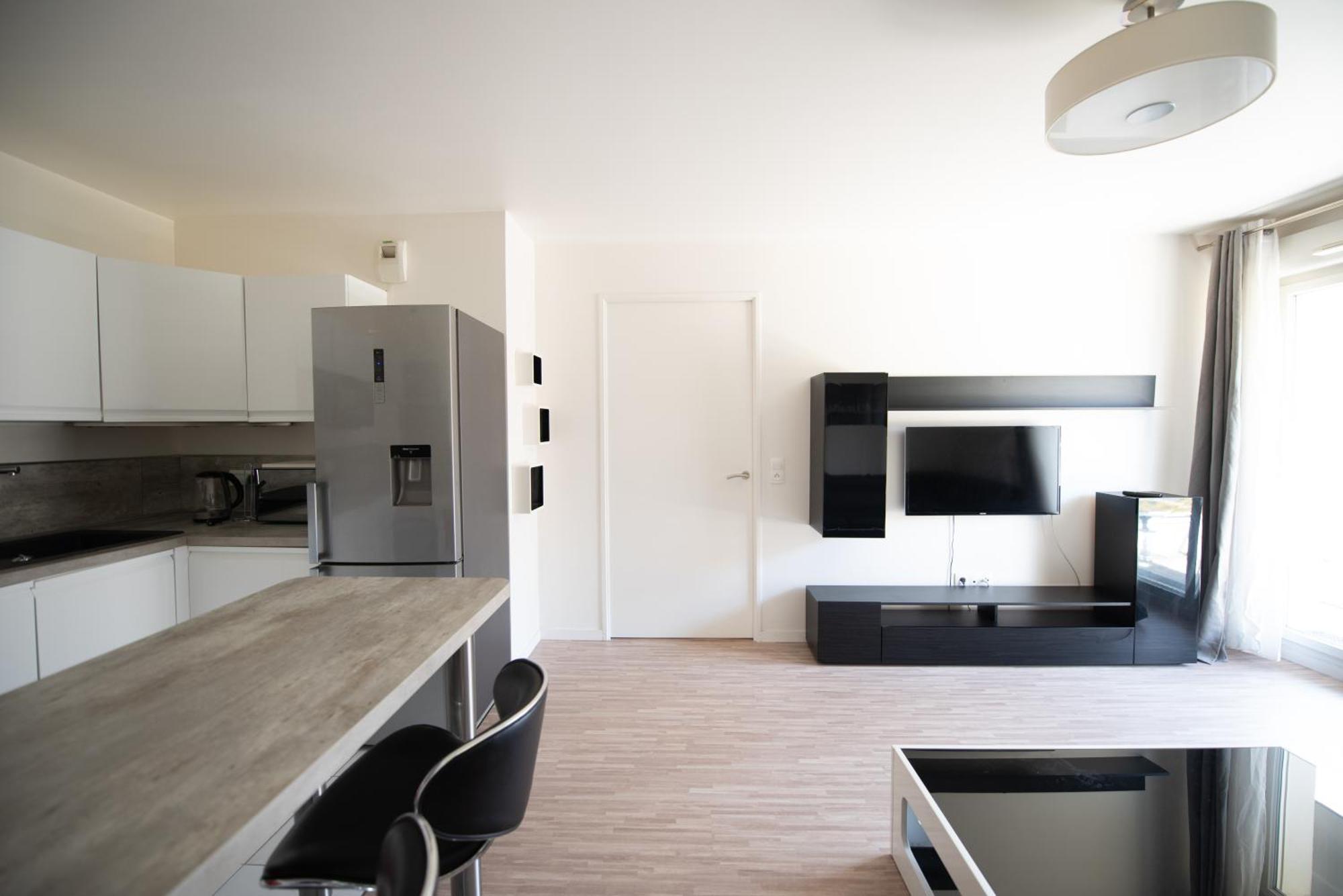 Appartements De 2 Ou 3 Chambres A 40 Minutes De Paris Courcouronnes Rum bild